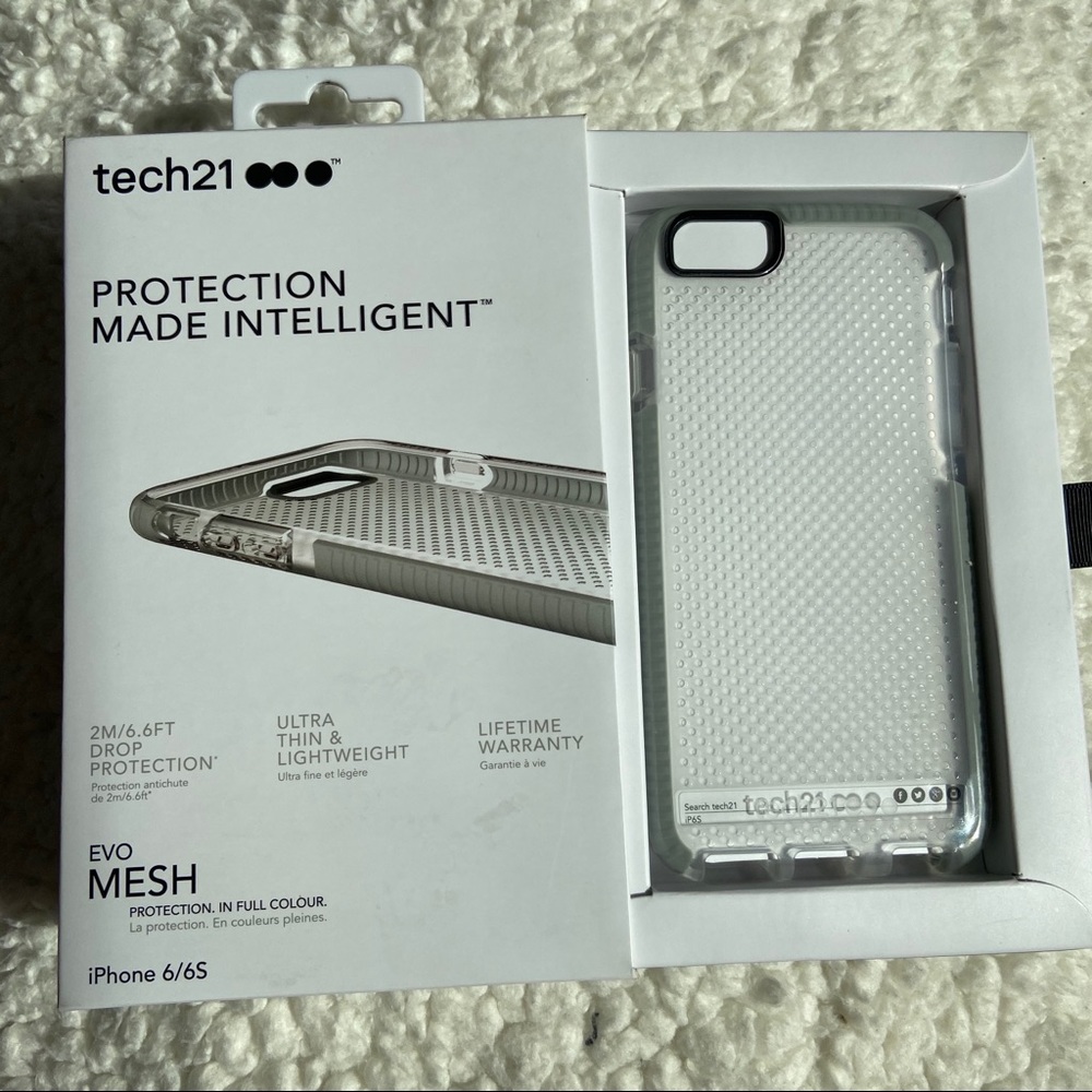 NEW Tech21 iPhone 6/6s Phone Case